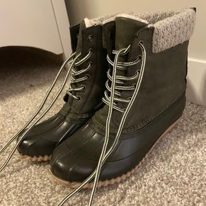 Duck Boots Size 6